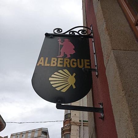 Albergue De Peregrinos Villa De 루아카 외부 사진