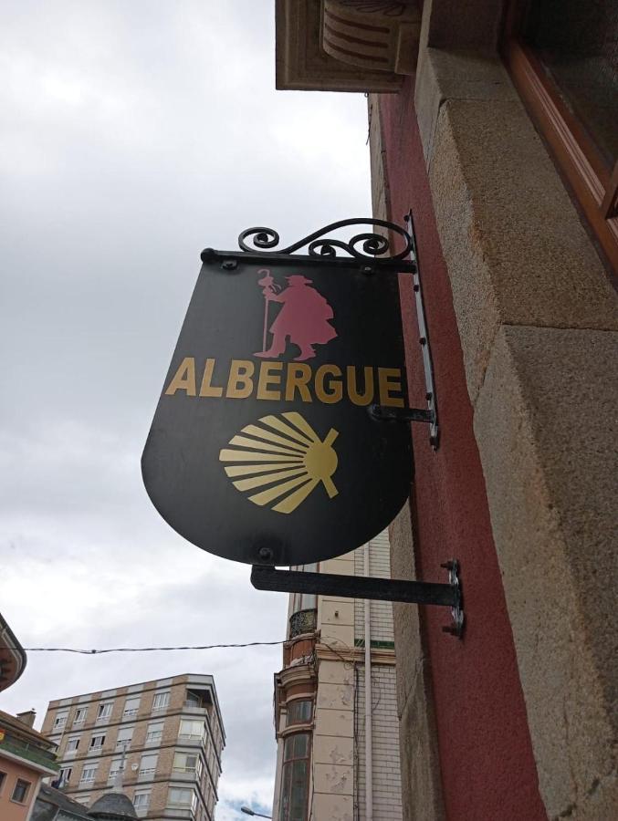 Albergue De Peregrinos Villa De 루아카 외부 사진