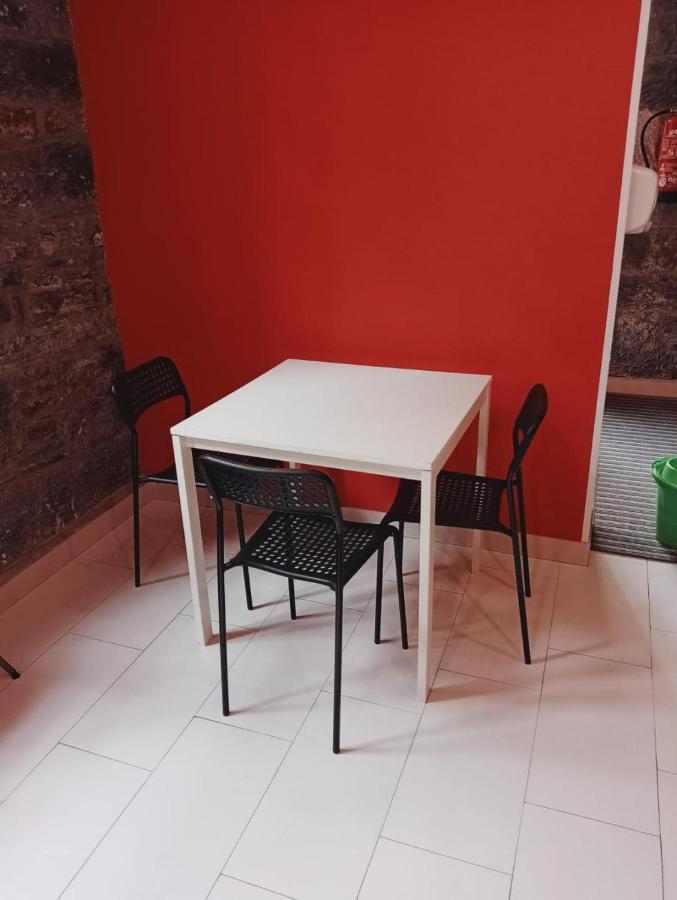 Albergue De Peregrinos Villa De 루아카 외부 사진